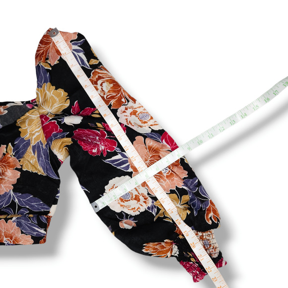 NWT B.O.G. Band of the Free Floral Crossover Crop Top Sz. S [4-6] Black Berry - Picture 8 of 9